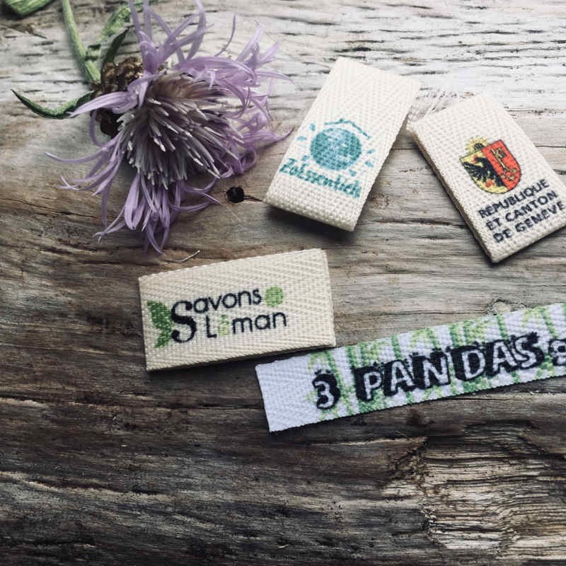 Étiquettes à Coudre Personnalisées 6 X 1,5 Cm - Tissées, Polyester, Fabriquées En Allemagne